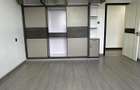 3 Bed Apartment with En Suite in Kilimani - 16