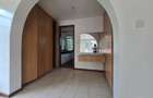 4 Bed House with En Suite in Spring Valley - 14