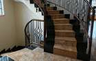5 Bed Townhouse with En Suite at Lavington - 6