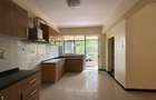 3 Bed Apartment with En Suite in Kilimani - 6