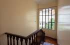 5 Bed Townhouse with En Suite at Riverside Drive - 12
