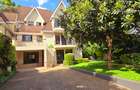 5 Bed Townhouse with En Suite at Lavington Green - 2