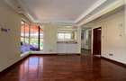 5 Bed Townhouse with En Suite in Lavington - 8