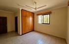 3 Bed Apartment with En Suite in Nyali Area - 15