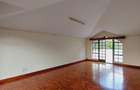 5 Bed Townhouse with En Suite in Spring Valley - 13