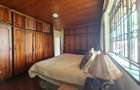 5 Bed House with En Suite at Nyari - 11