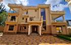 5 Bed Townhouse with En Suite in Lavington - 20