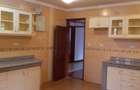 5 Bed Villa with En Suite in Runda - 3