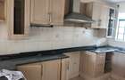 5 Bed Townhouse with En Suite in Lavington - 20