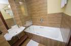 Serviced 2 Bed Apartment with En Suite at Ojijo Road - 14