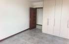 3 Bed Apartment with En Suite in Parklands - 5