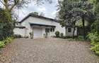 3 Bed House with En Suite at Galleria - 1