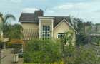 5 Bed House with En Suite in Lavington - 2