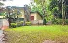 4 Bed House with En Suite in Lavington - 4