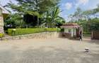 5 Bed House with En Suite at Mimosa Drive - 3