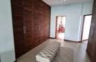 Furnished 3 Bed Apartment with En Suite in Nyali Area - 10