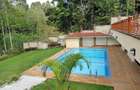 4 Bed House with Swimming Pool at Rosslyn - 6