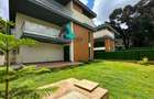 5 Bed Townhouse with En Suite in Lavington - 1