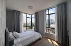 Serviced 3 Bed Apartment with En Suite in Brookside - 7