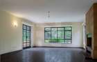 5 Bed Villa with En Suite in Rosslyn - 7