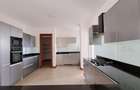 4 Bed Apartment with En Suite in Riverside - 2