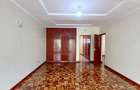 4 Bed Townhouse with En Suite at Lavington - 14