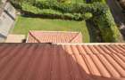 5 Bed House with En Suite in Lavington - 12