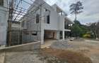 6 Bed Villa with En Suite at Lavington - 10