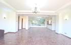 3 Bed Apartment with En Suite at Riverside Drive - 9