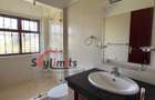 5 Bed Villa with En Suite in Runda - 16