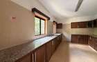 4 Bed Apartment with En Suite in Riverside - 14