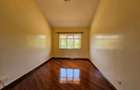 4 Bed House with En Suite in Runda - 14