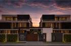4 Bed Villa with En Suite in Lavington - 1