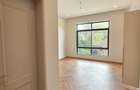 5 Bed Townhouse with En Suite at Lavington Green - 14