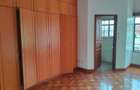 5 Bed Townhouse with En Suite at Lavington - 10