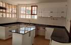4 Bed Townhouse with En Suite at Westlands - 6