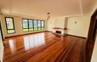 5 Bed Villa with En Suite in Loresho - 5