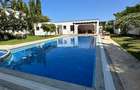 4 Bed Townhouse with En Suite at Greenwood Drive - 2