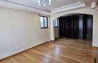 5 Bed Townhouse with En Suite at Lavington Green - 14
