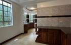 5 Bed House with En Suite in Nyari - 17