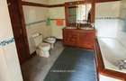 4 Bed House with Garden in Rosslyn - 8