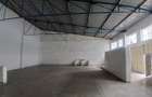 3,000 ft² Warehouse with Parking in Industrial Area - 1