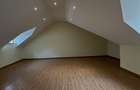 5 Bed Townhouse with En Suite at Lavington Green - 8