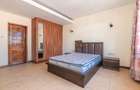 3 Bed Apartment with En Suite at School Lane - 12