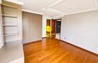 4 Bed House with En Suite in Kitisuru - 3