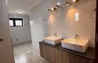 5 Bed Villa with Staff Quarters in Runda - 9