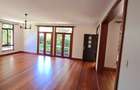5 Bed Townhouse with En Suite at Lavington Green - 20
