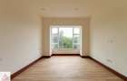 3 Bed Apartment with En Suite at City Park Drive - 8