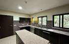 4 Bed Apartment with En Suite in Riverside - 7