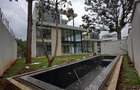 6 Bed Townhouse with En Suite in Lavington - 2